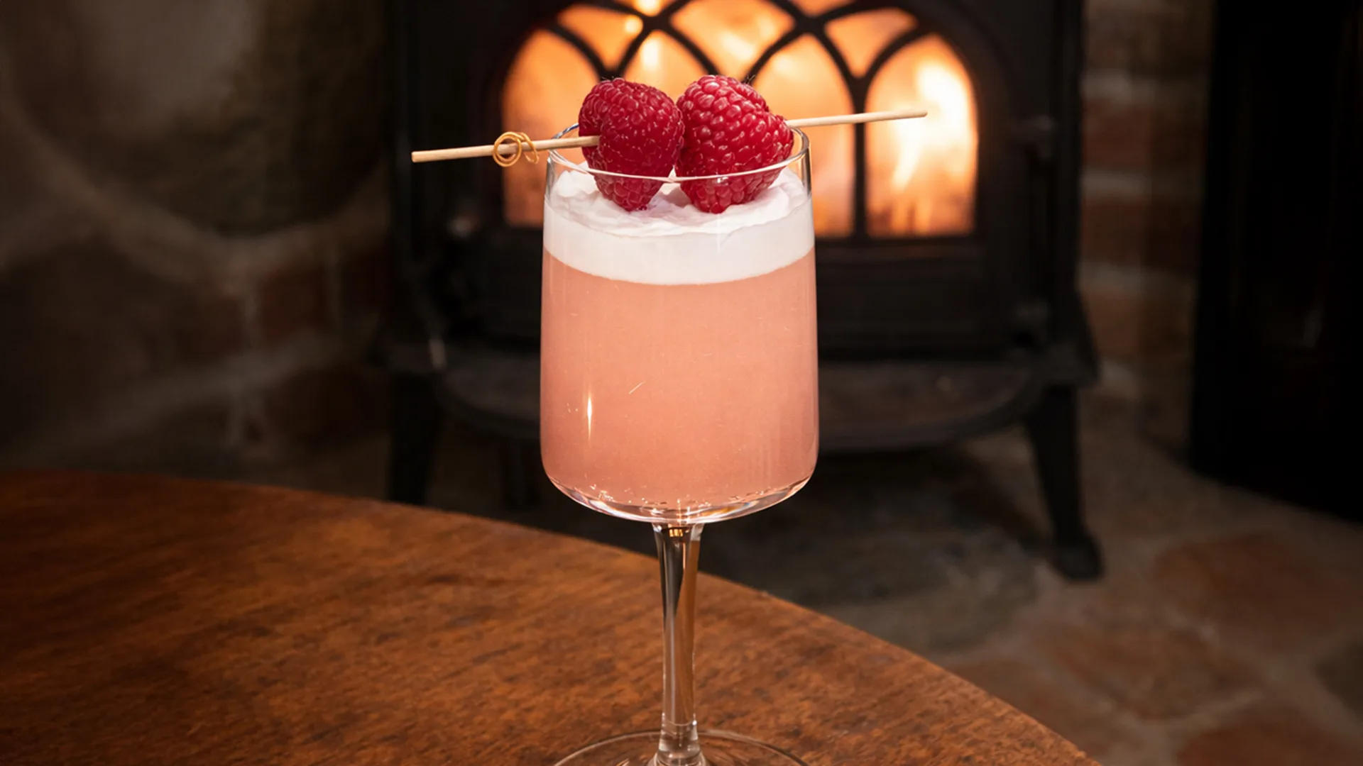 05.09 | Džiazuojantys kokteiliai ir jaukus pasibuvimas lauko terasoje ir Ponų bare