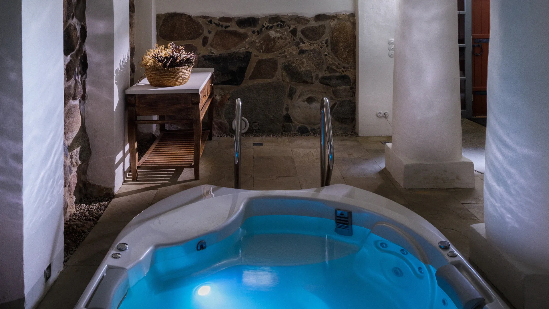 Romantiškas savaitgalis dvare: skoniai ir SPA